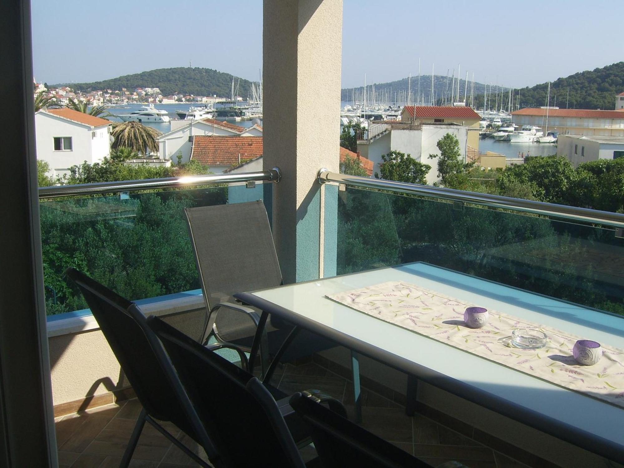Apartments Villa Erik โรกอซนิซา ห้อง รูปภาพ